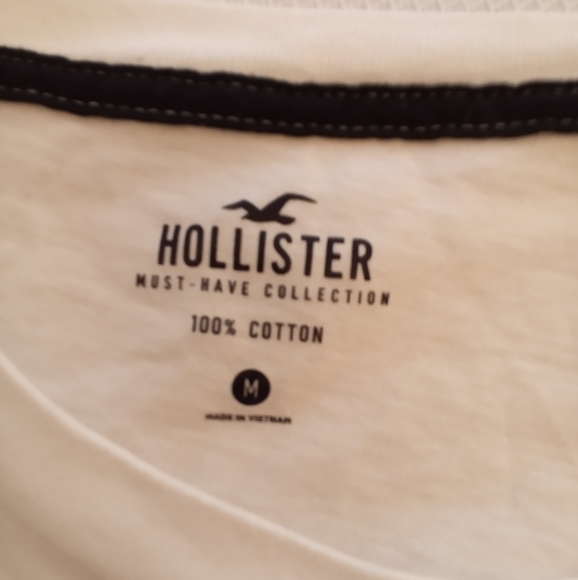 2 for $10 Hollister Mens Tshirt Bundle - Picture 6 of 7
